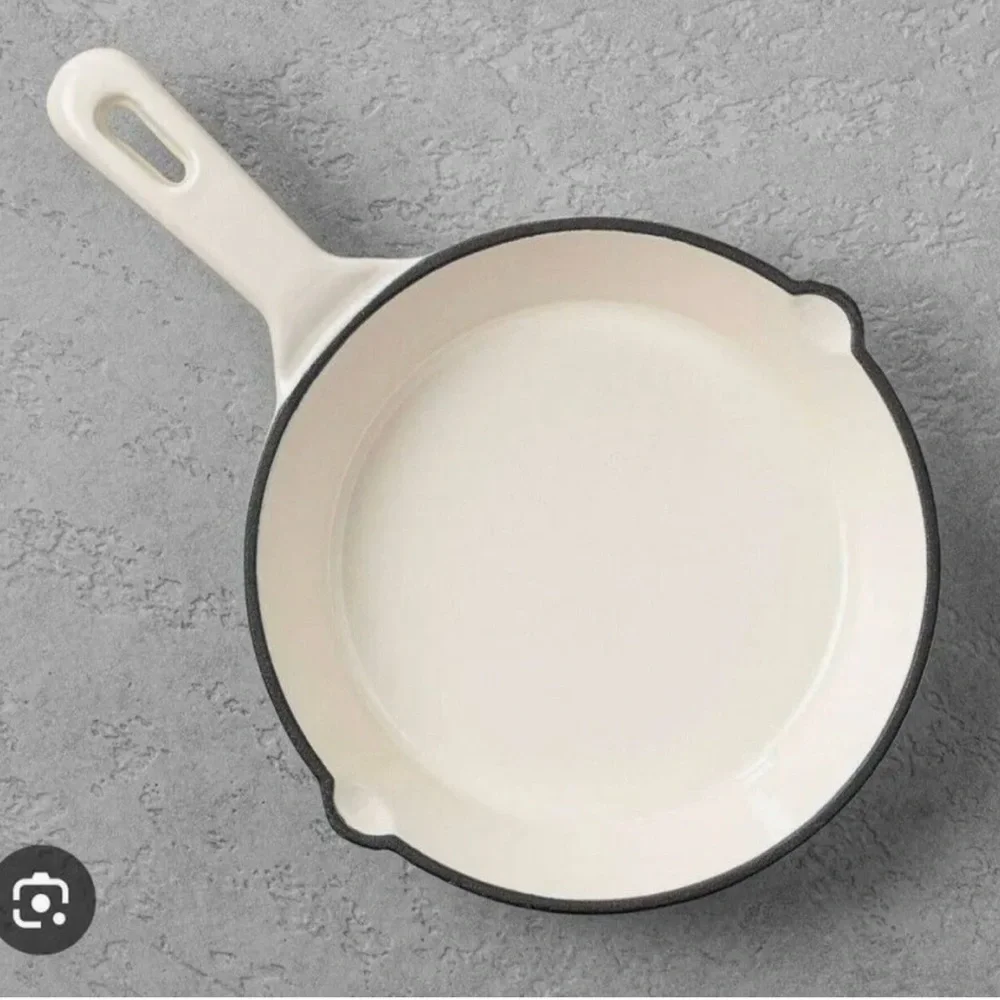 Hearth & Hand Magnolia Mini Cast Iron Skillet 6.5” Cream NWT